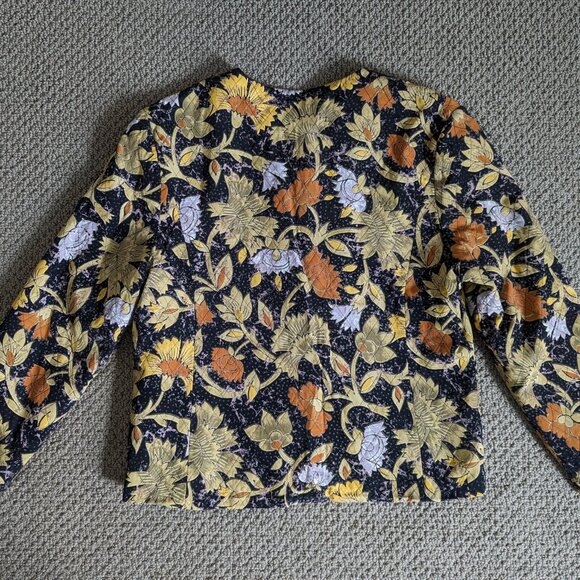 Quilted vintage floral bomber jacket,  size M, wonderful colour scheme - Picture 4 of 9